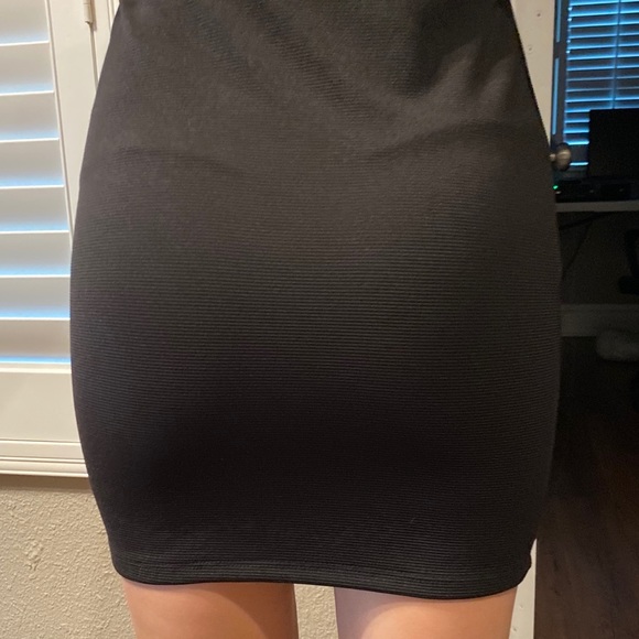 Skirt - Picture 2 of 2